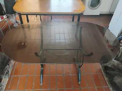Mesa de vidrio ovalada para comedor - miniatura 3
