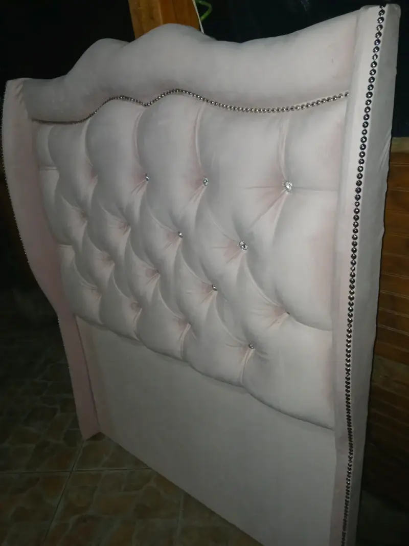 Cabeceras de cama tapizadas en varios colores - 2