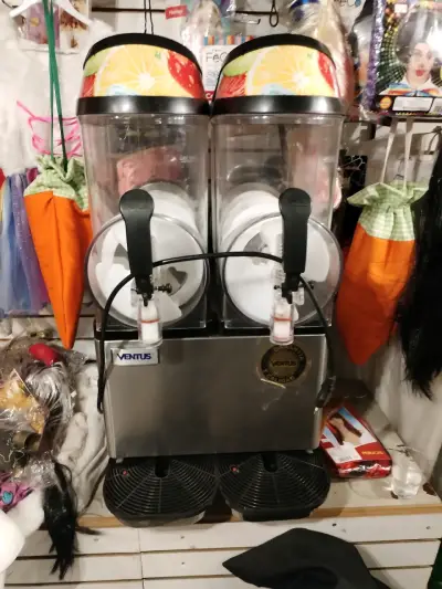Máquina dispensadora de jugos doble Ventus - miniatura 1