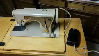 Máquina de Coser Singer con Mesa de Madera - miniatura 3
