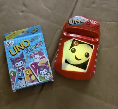 Juego de cartas UNO Sanrio y  máquina musical - miniatura 3