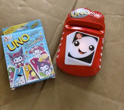 Juego de cartas UNO Sanrio y  máquina musical - miniatura 4
