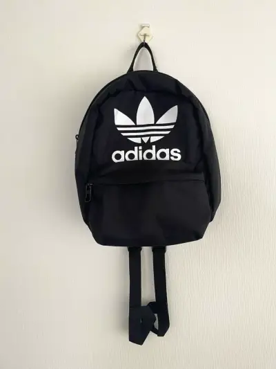 Mini Mochila negra Adidas original - miniatura 1