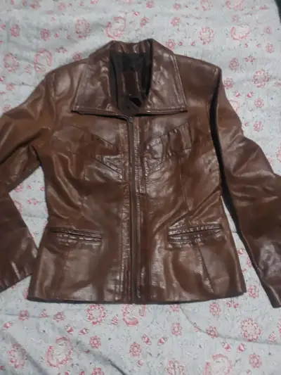 Chaqueta de cuero café  para mujer - miniatura 1
