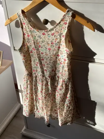 Vestido Zara kids  talla 9/10 - miniatura 3