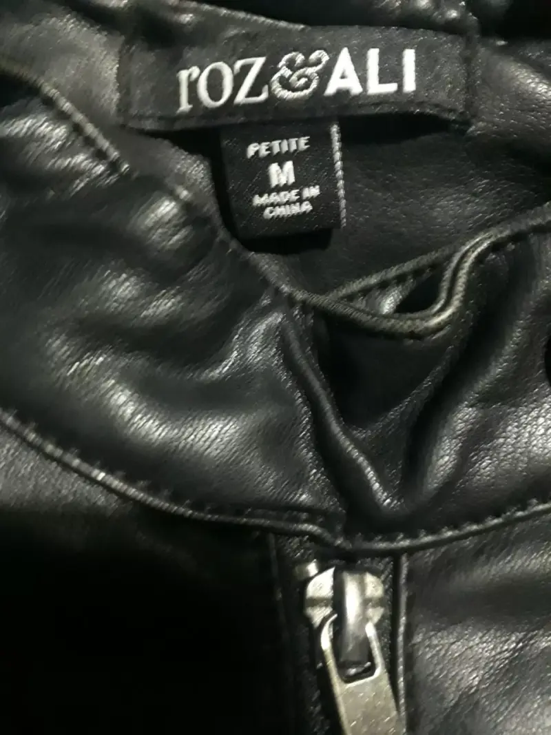 Chaqueta de cuerina negra para mujer - 2