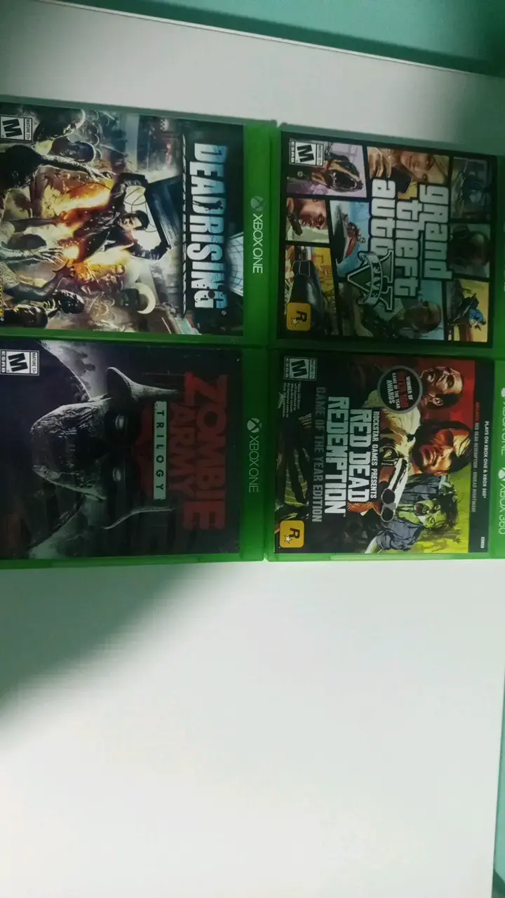 Lote de juegos Xbox One: Dead Rising 3, GTA V, Zombie Army Trilogy, Red Dead Redemption