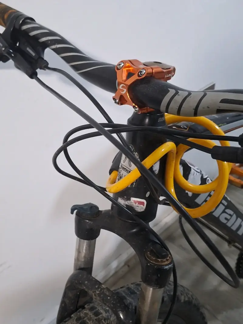 Bicicleta de Montaña con Suspensión y Frenos de Disco - 2