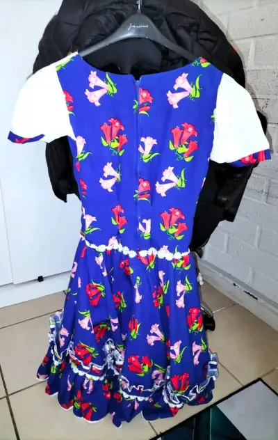 Vestido de huasa talla S una sola postura - miniatura 2