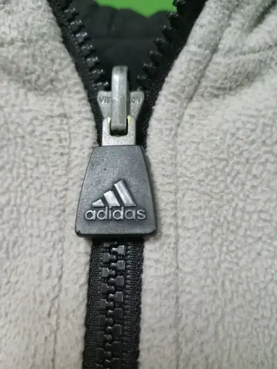 Chaqueta reversible Adidas negra y gris - miniatura 4