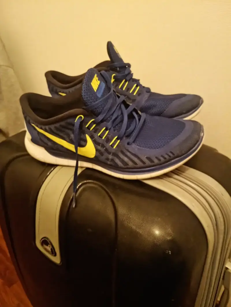 Zapatillas deportivas Nike azul y amarillo - 3