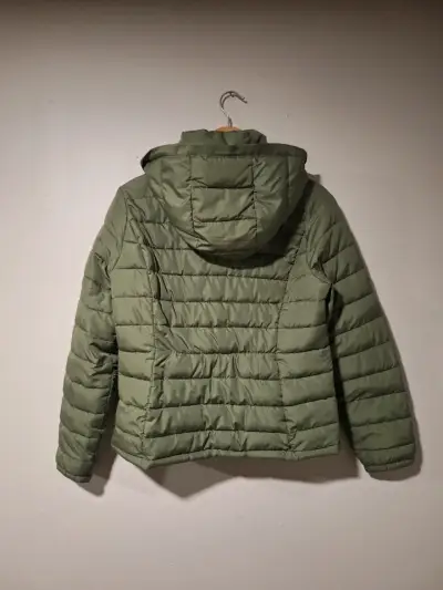Chaqueta Acolchada INDEX Verde Olivo con Gorro - miniatura 2