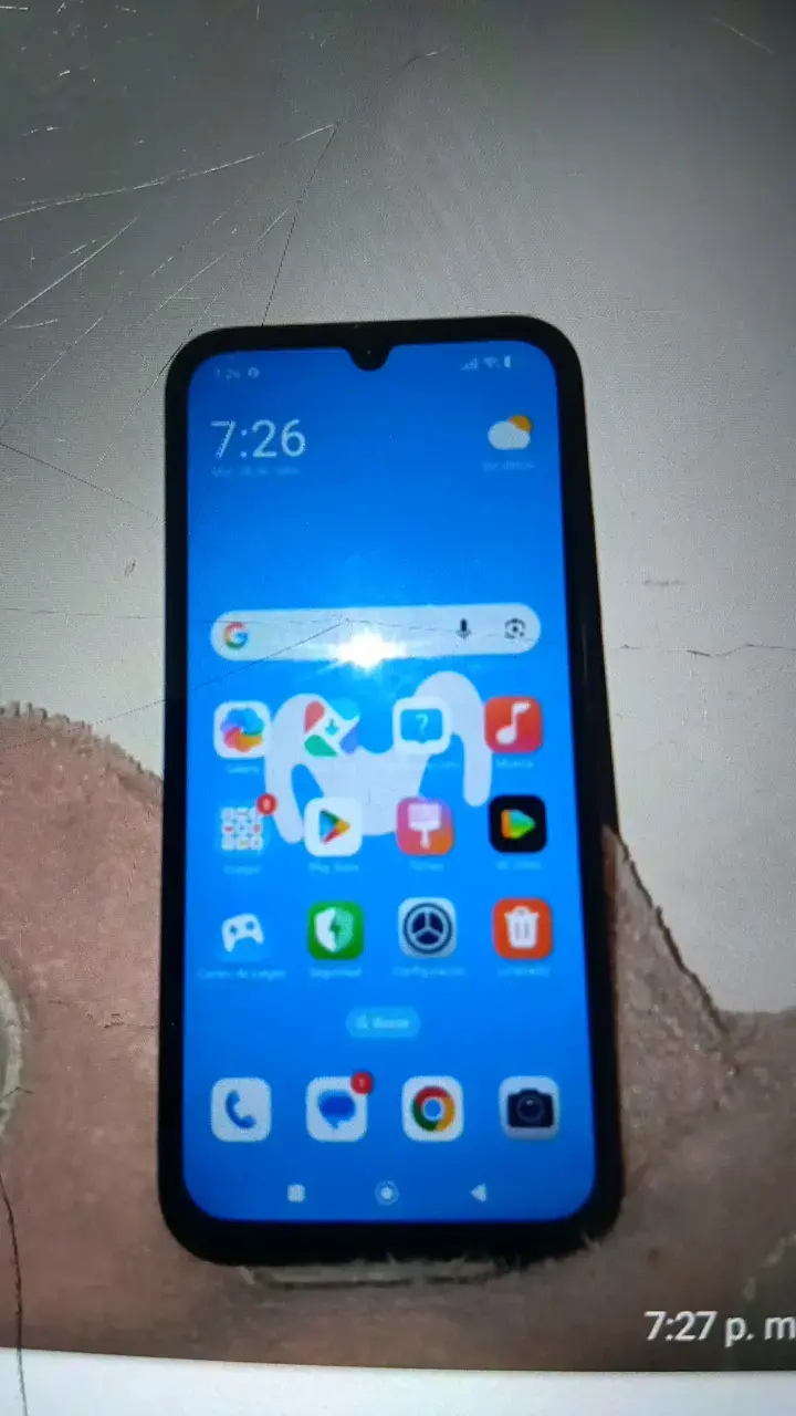 Smartphone Xiaomi Redmi 15c con pantalla grande