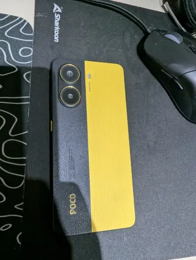 Smartphone POCO X7 Pro 256GB Negro y Amarillo - miniatura 1