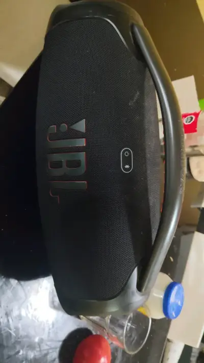 Parlante portátil JBL con Bluetooth - miniatura 1