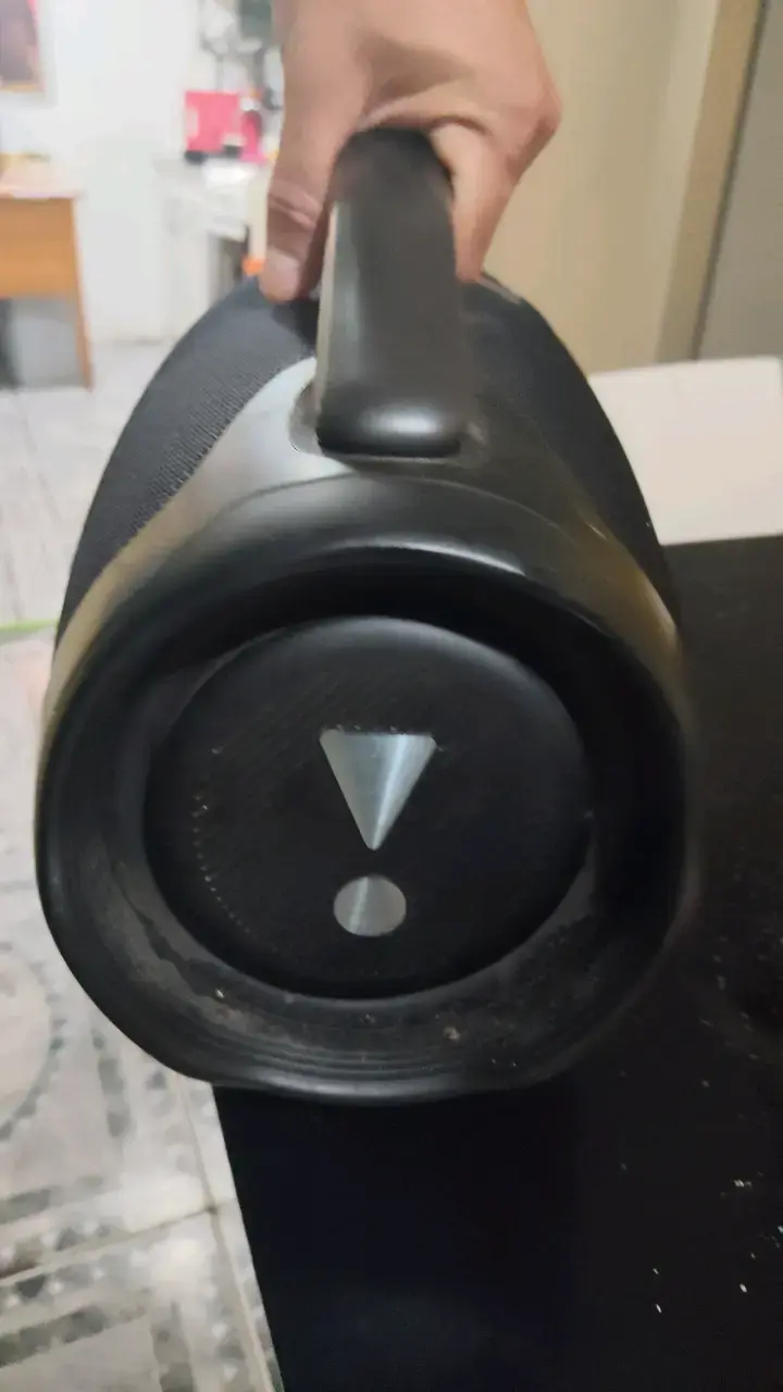 Parlante portátil JBL con Bluetooth - 6