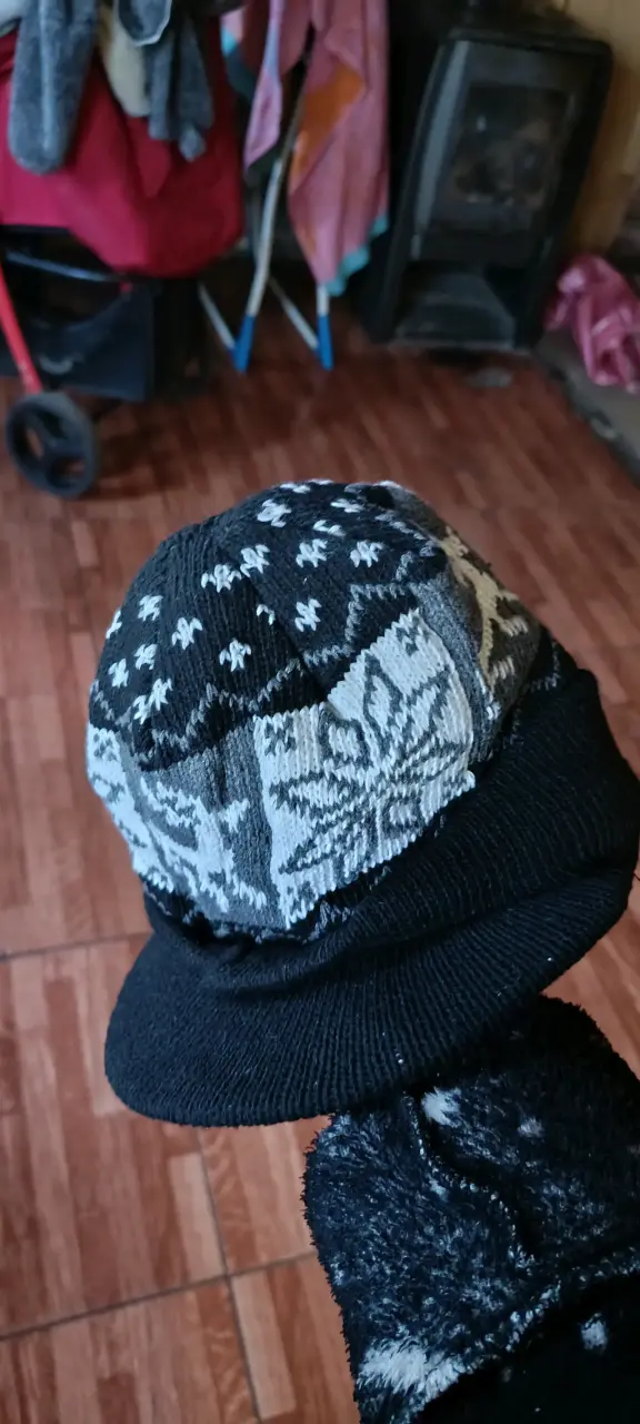 Gorro reversible estilo bucket con diseño de hojas - 2