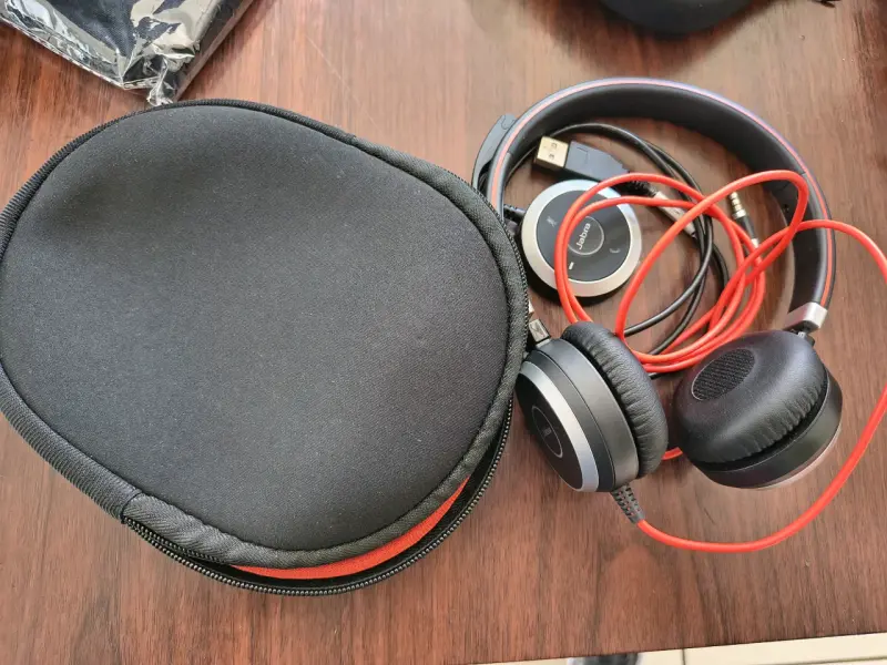 Auriculares Jabra con micrófono y control USB - 2