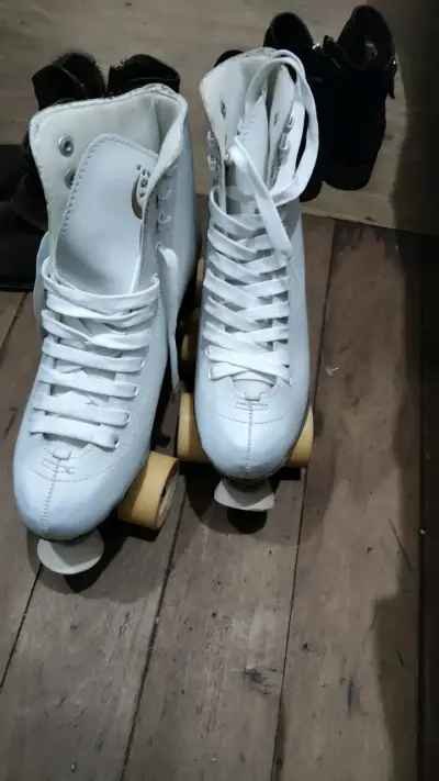 Patines de cuatro ruedas blancos Ideal - miniatura 1