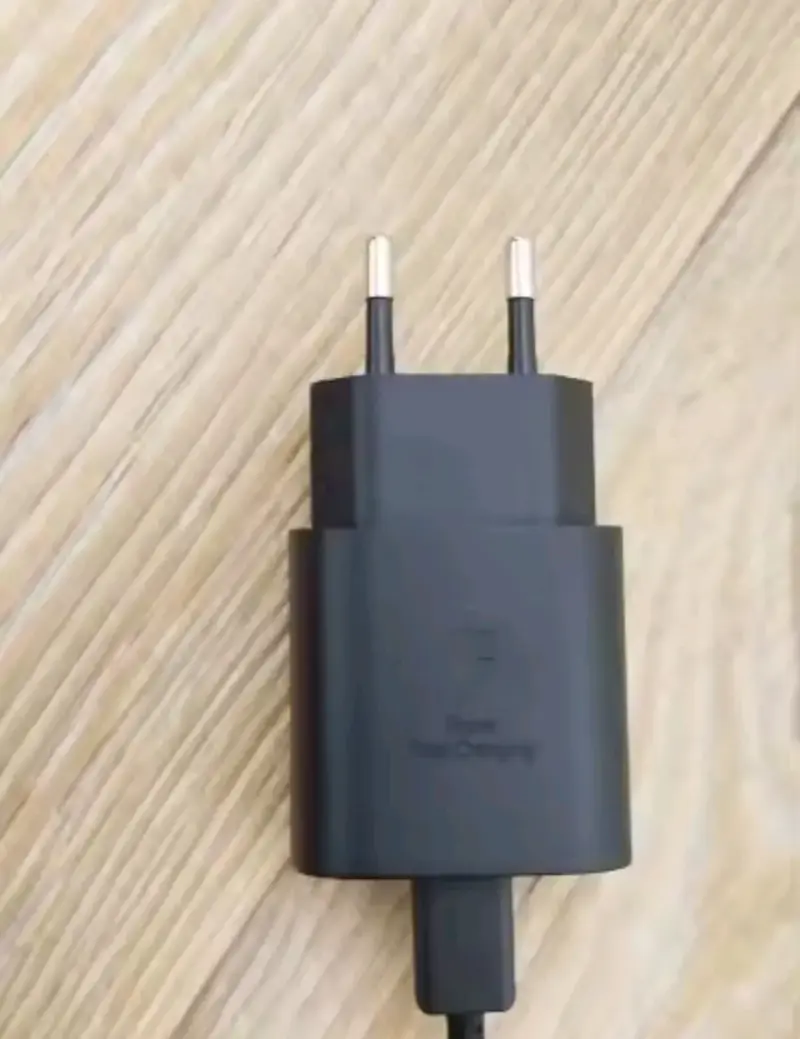 Cargador universal para celular rápido USB tipo C - 2