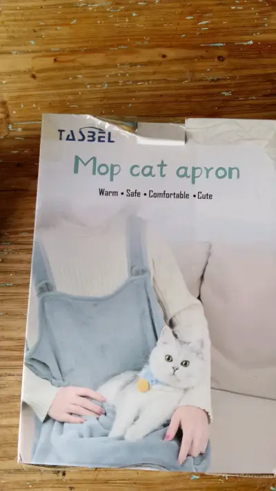 Delantal para gatos con diseño cómodo y seguro - miniatura 2