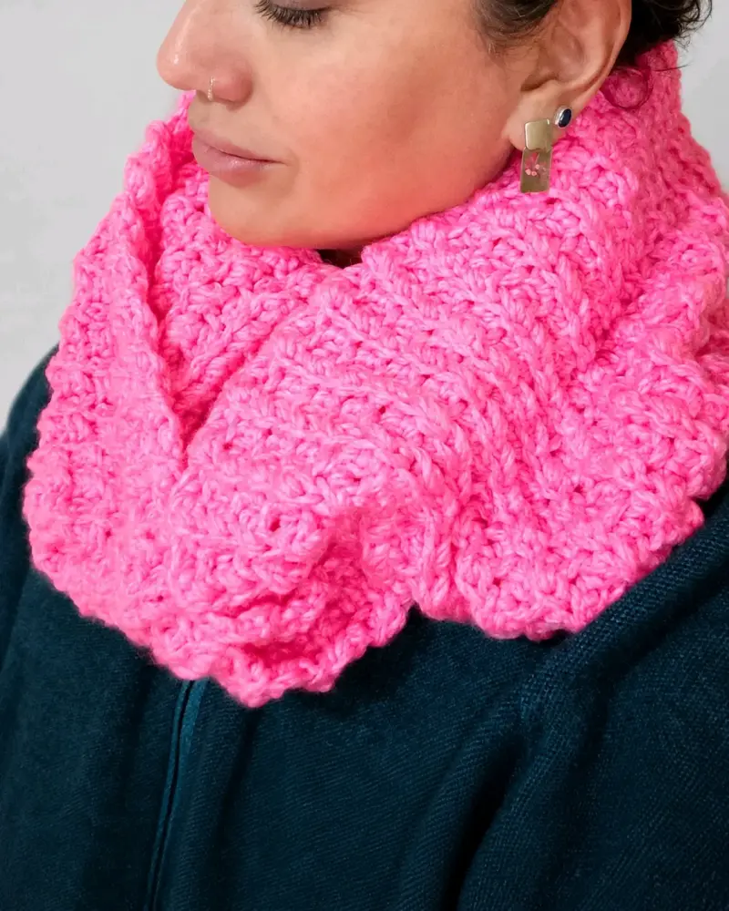 Cuello holgado de lana hipoalergénica tejida a cro - 4
