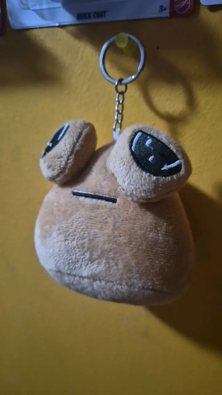 Llavero de peluche Pou - 2