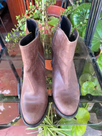 Botines de cuero marrón con tacón alto - miniatura 3