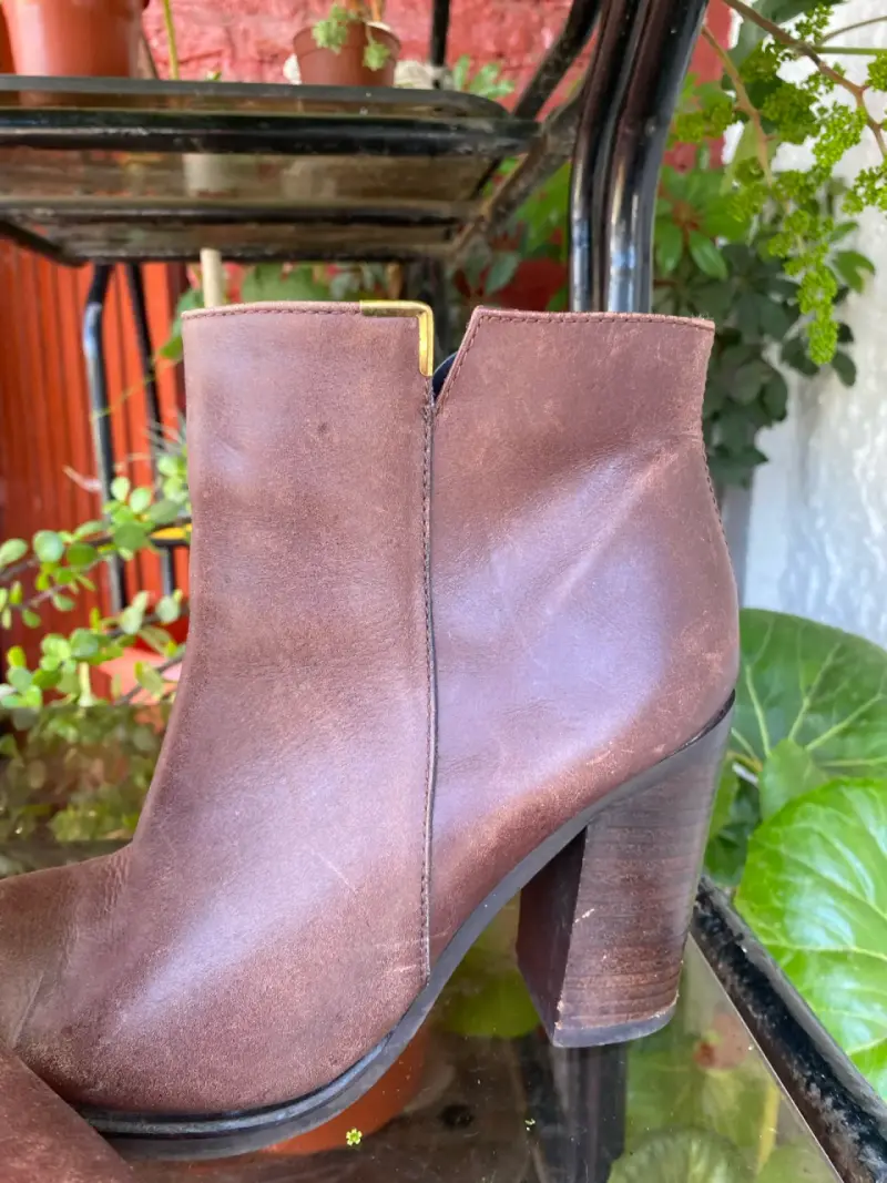 Botines de cuero marrón con tacón alto - 5