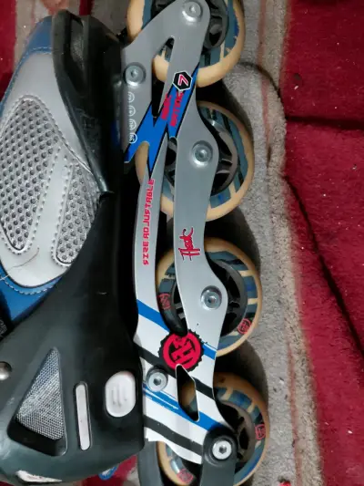 Patines en línea ajustables Hook ABEC 7 - miniatura 2