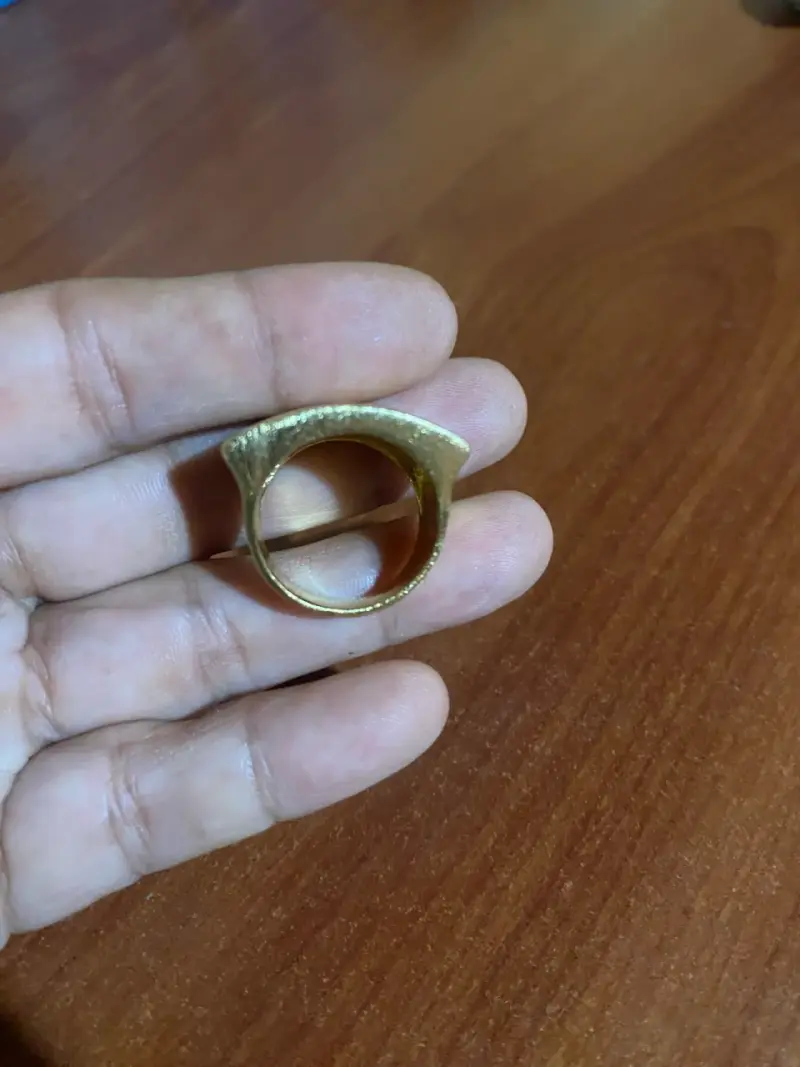Anillo ancho de oro estilo minimalista - 3