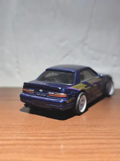 Hot Wheels Nissan Silvia S13 - miniatura 4