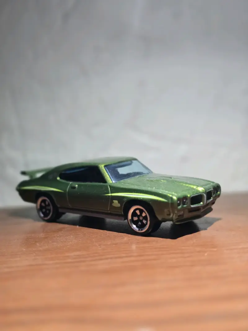 Hot Wheels Pontiac GTO Judge - 2
