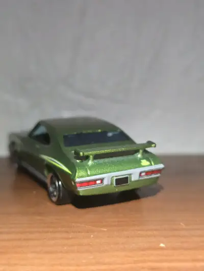 Hot Wheels Pontiac GTO Judge - miniatura 4