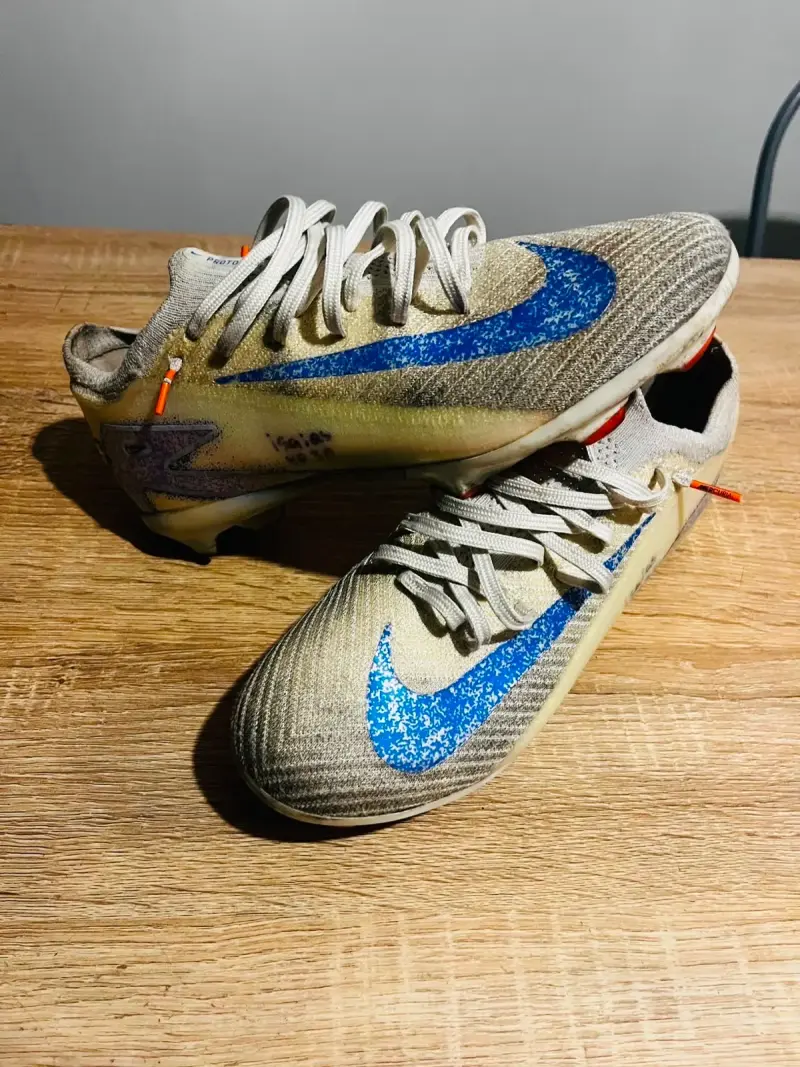 Zapatillas de fútbol Nike originales - 3