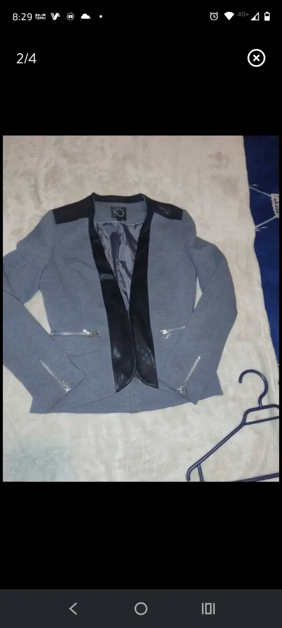 Blazer gris con detalles negros para mujer - 5