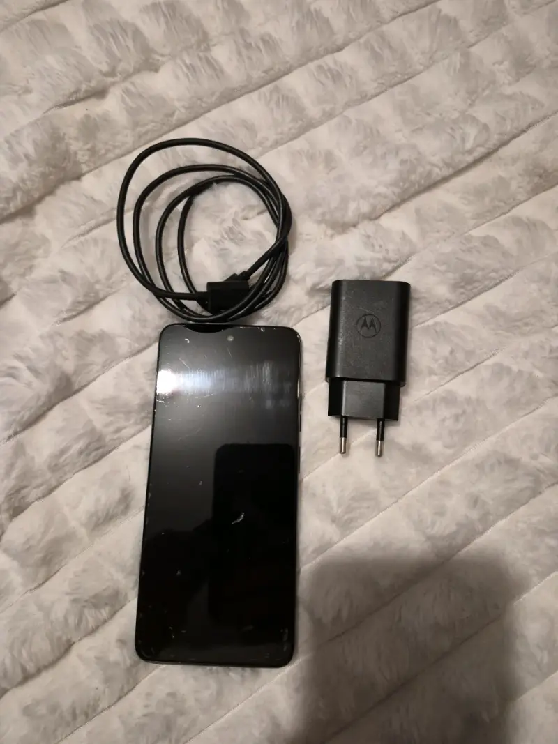 Motorola Moto G35 256GB - 2
