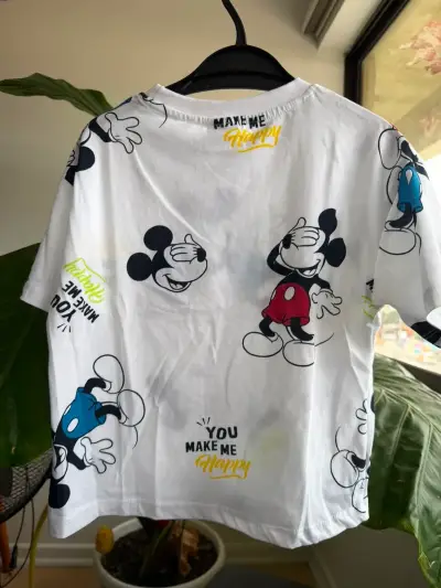 Polera blanca con estampado de Mickey Mouse - miniatura 2