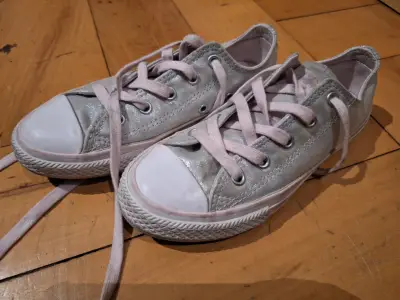 Zapatillas converse niña talla 32 - miniatura 1