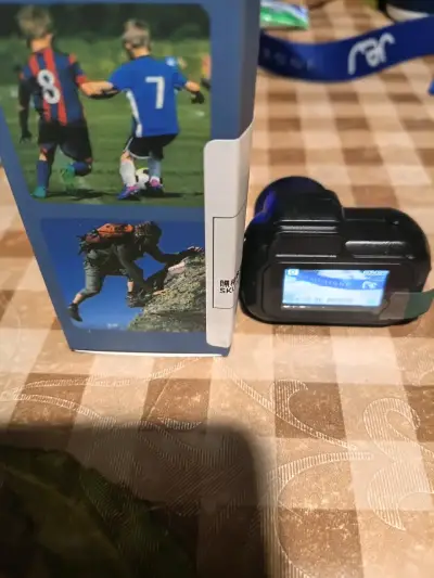Mini Cámara deportiva compacta con pantalla - miniatura 3