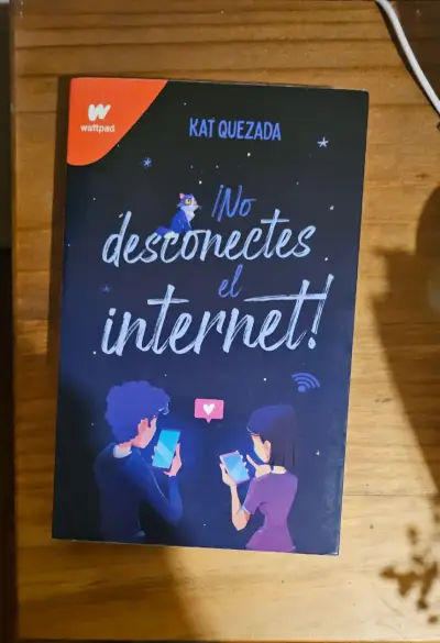 Libro '¡No Desconectes el Internet!' de Kat Quezada - miniatura 2