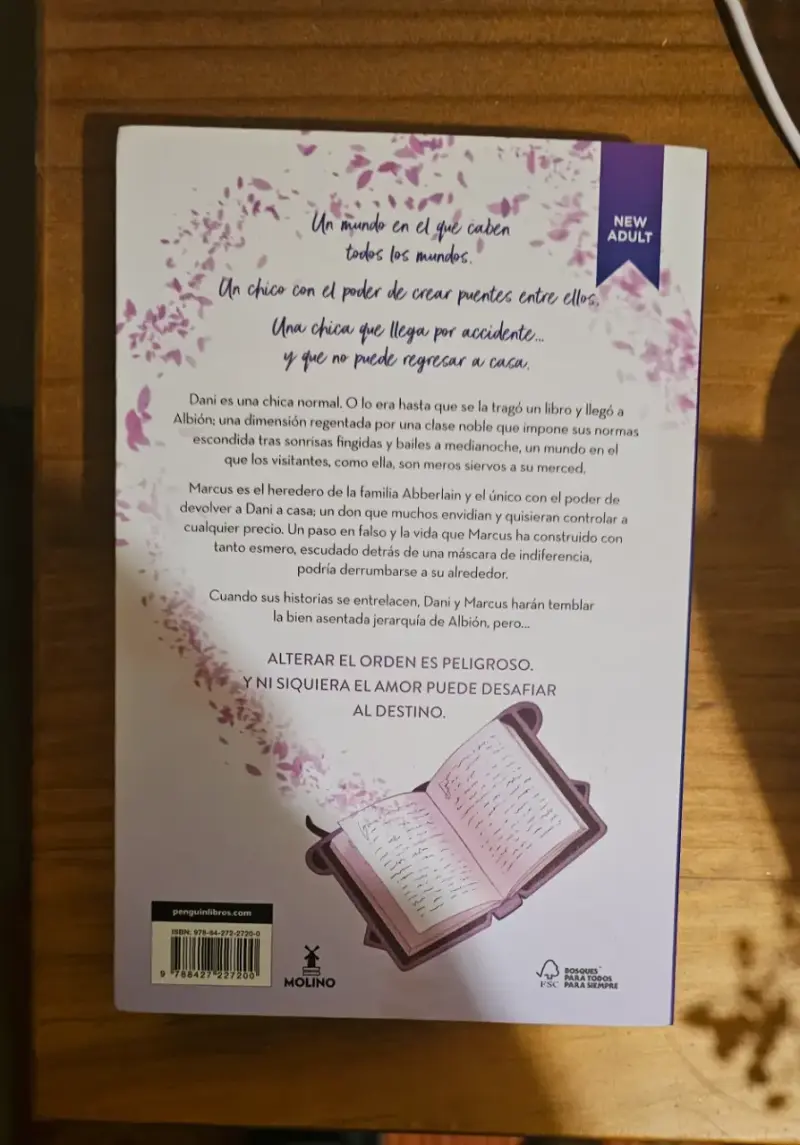 Libro 'Pétalos de papel' de Iria G. Parente y Selene M. Pascual - 2
