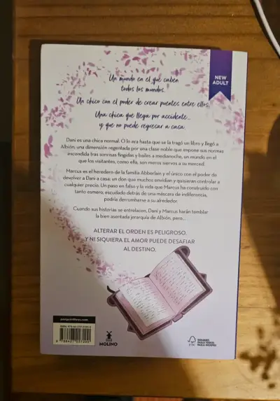 Libro 'Pétalos de papel' de Iria G. Parente y Selene M. Pascual - miniatura 2