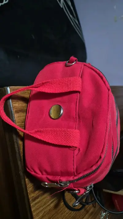 Bolso de mano rojo con triple cierre - miniatura 2