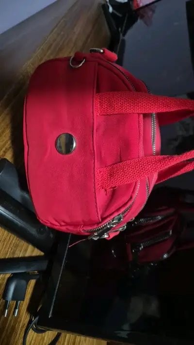 Bolso de mano rojo con triple cierre - miniatura 5