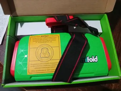 Asiento elevador portátil para niños Mifold - miniatura 4