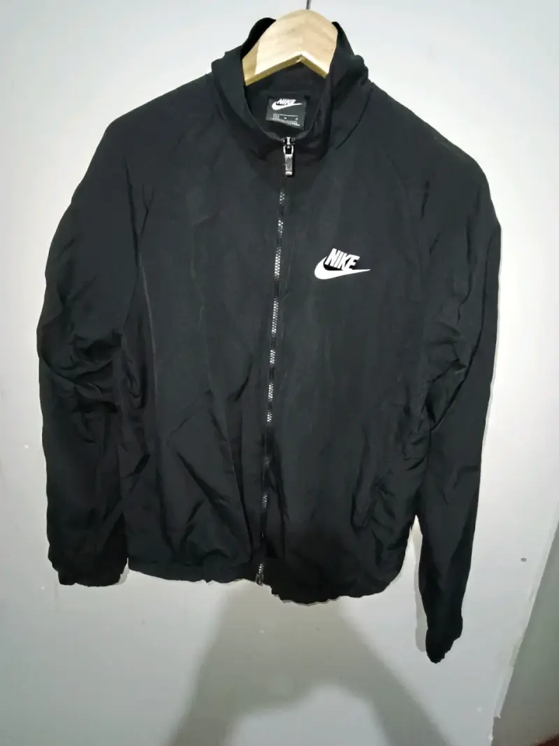 Chaqueta deportiva negra Nike para hombre - 2