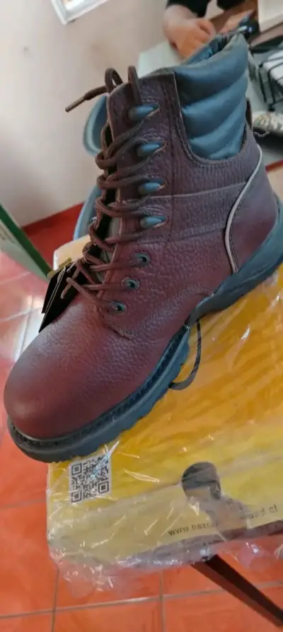 Botas de cuero Defeder marrón para hombre - miniatura 2