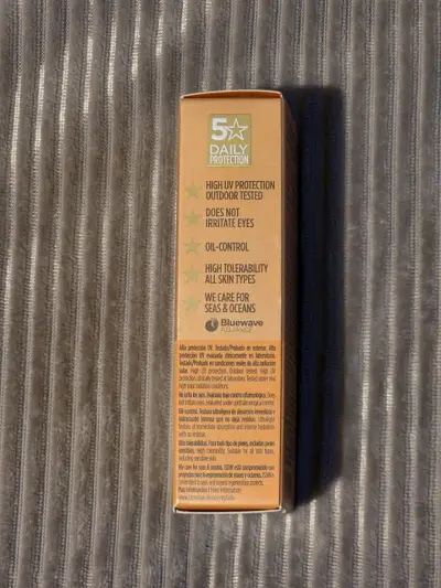 Protector solar ISDIN Fusion Water Magic Glow SPF 50 - miniatura 2