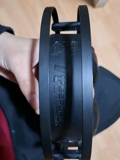 Audífonos gamer Thermaltake Tt eSPORTS Shock Pro - miniatura 3